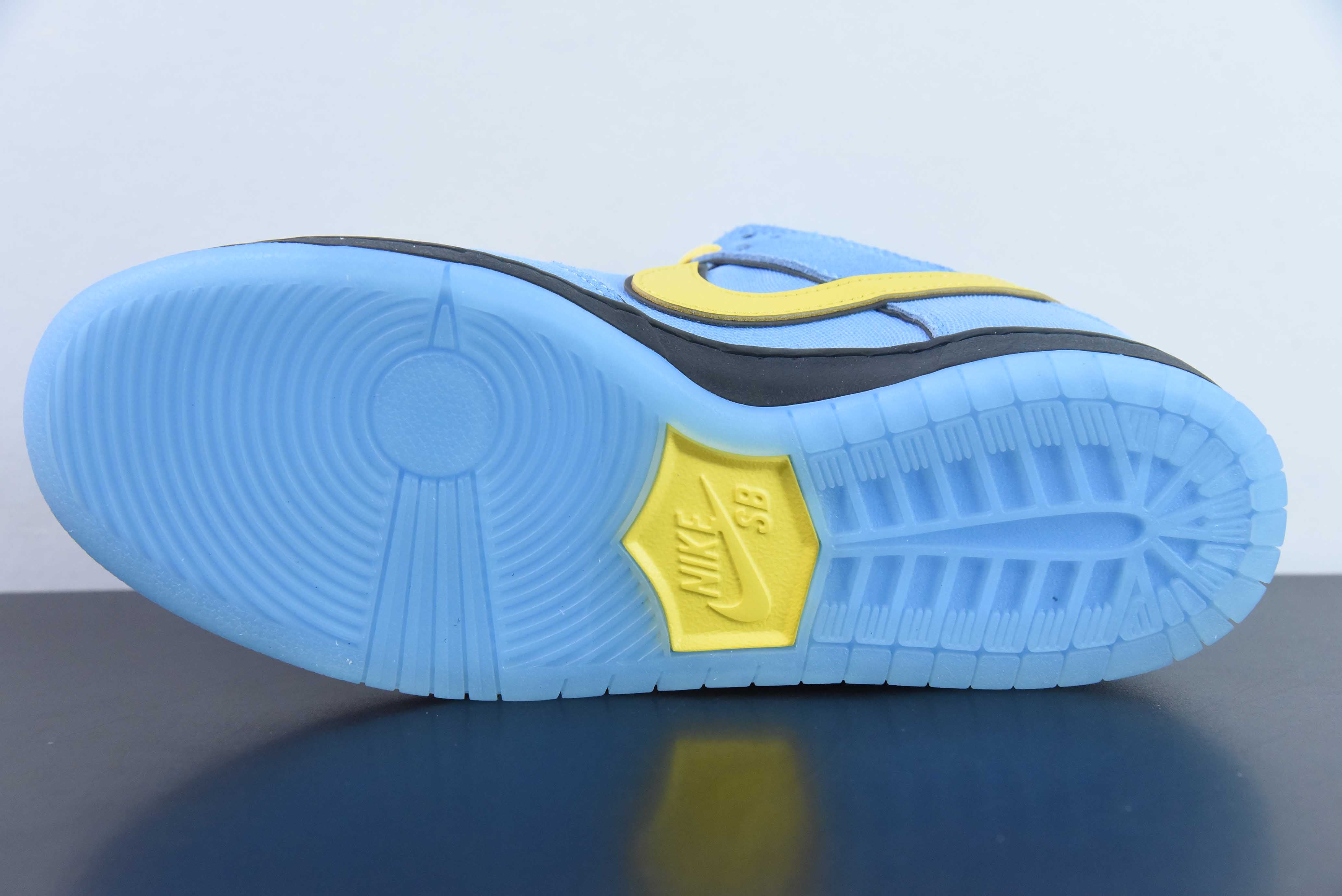 Tênis The Powerpuff Girls x Nike SB Dunk Low Bubbles