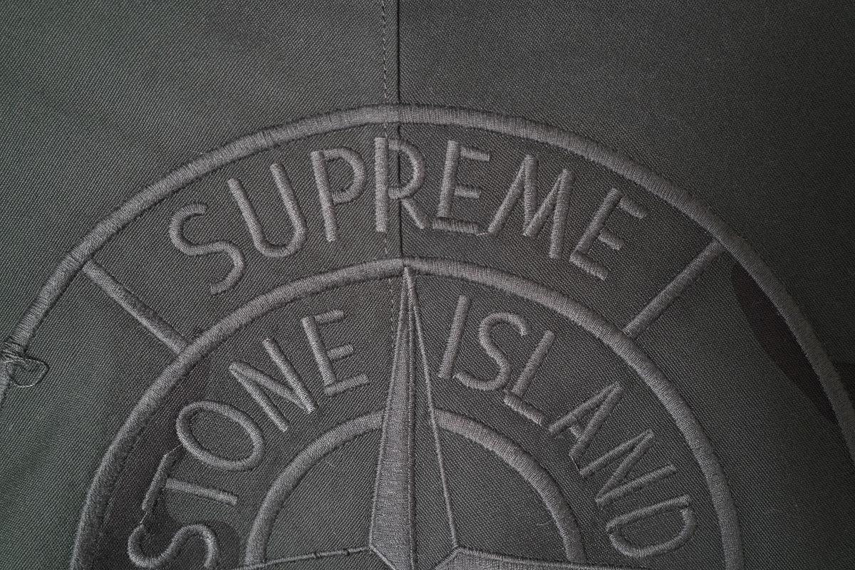 Jaqueta Stone x Supreme