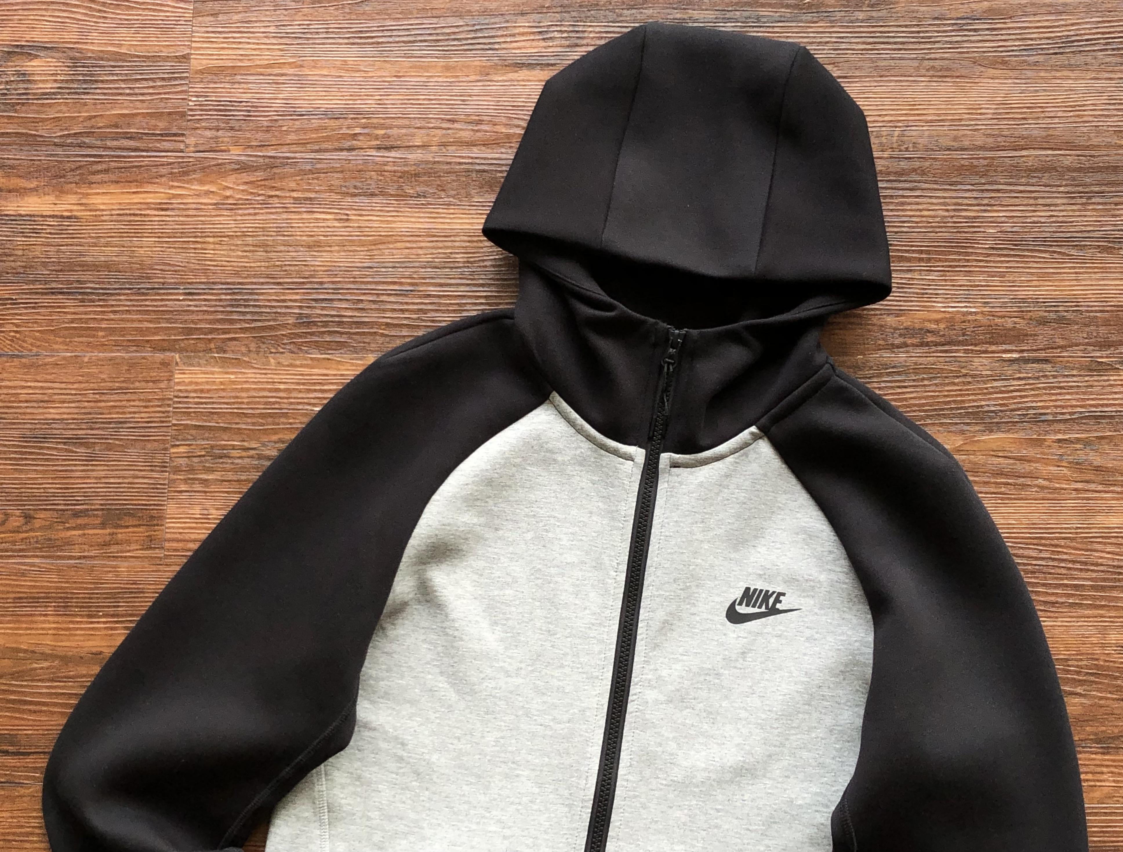 Conjunto Tech Fleece Black / Grey