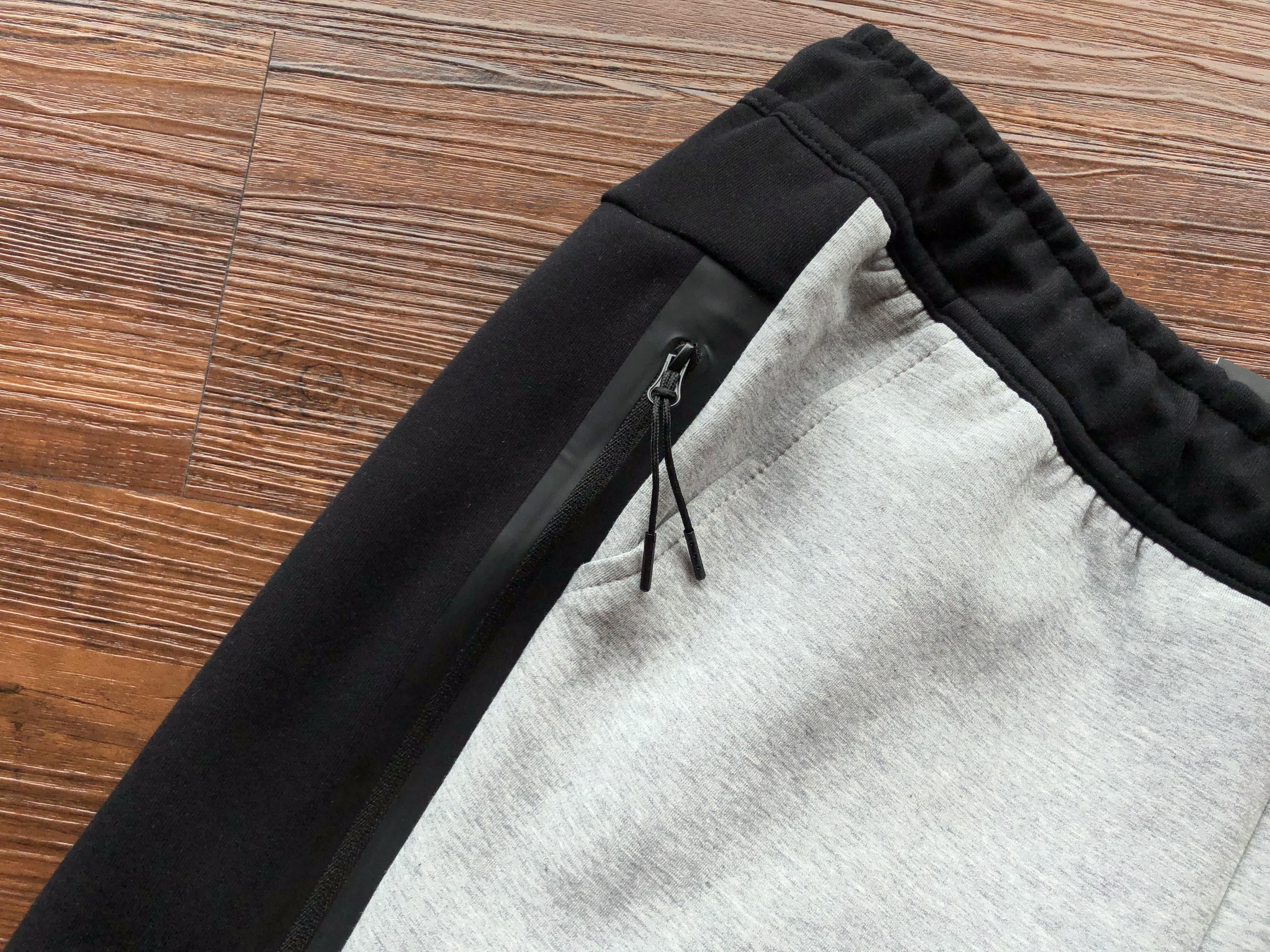 Conjunto Tech Fleece Black / Grey