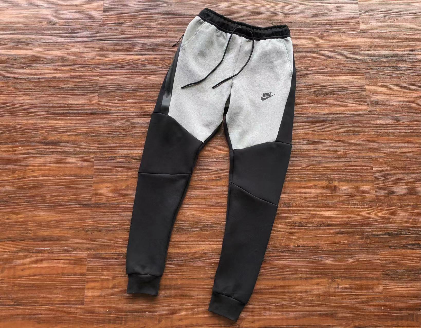 Conjunto Tech Fleece Black / Grey