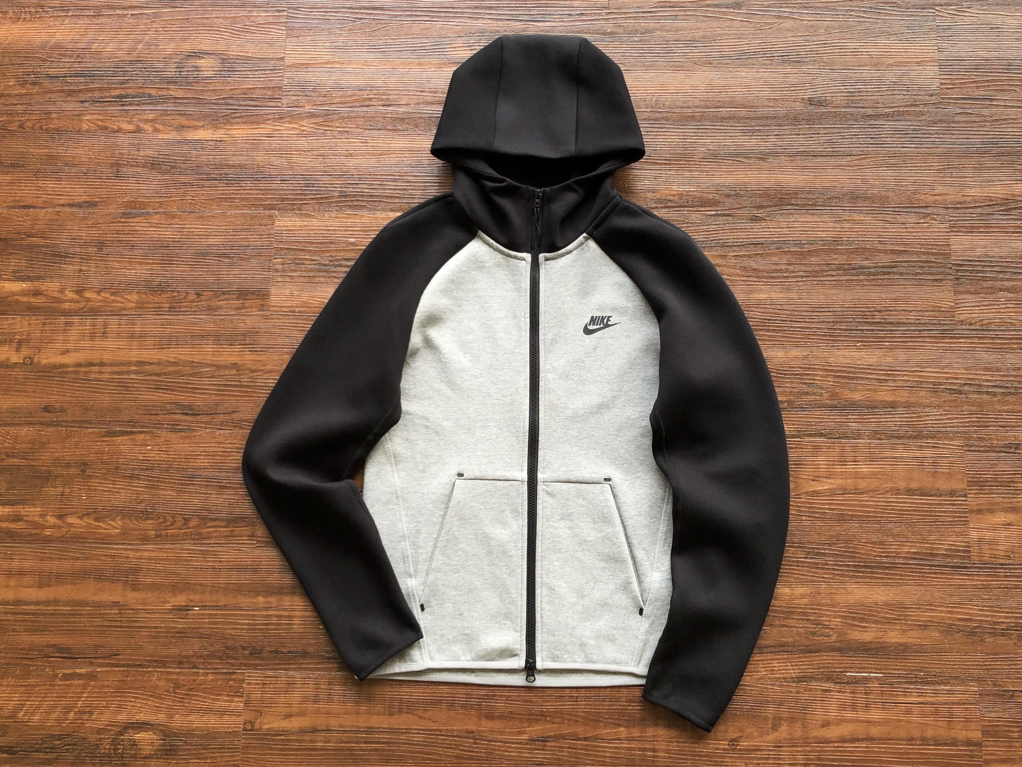 Conjunto Tech Fleece Black / Grey