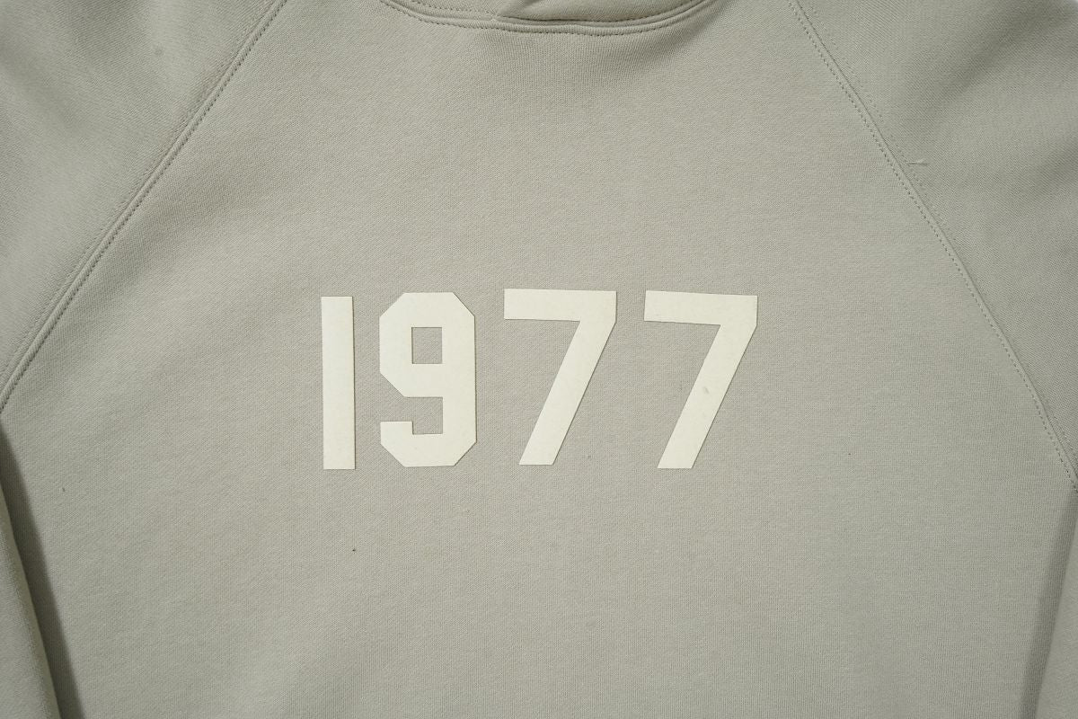 Moletom Cream FEAR OF GOD ESSENTIALS 1977