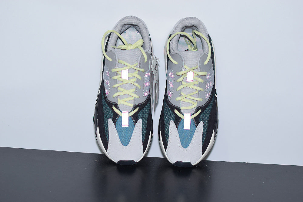 Tênis Yeezy Boost 700 Wave Runner (2017/2023)