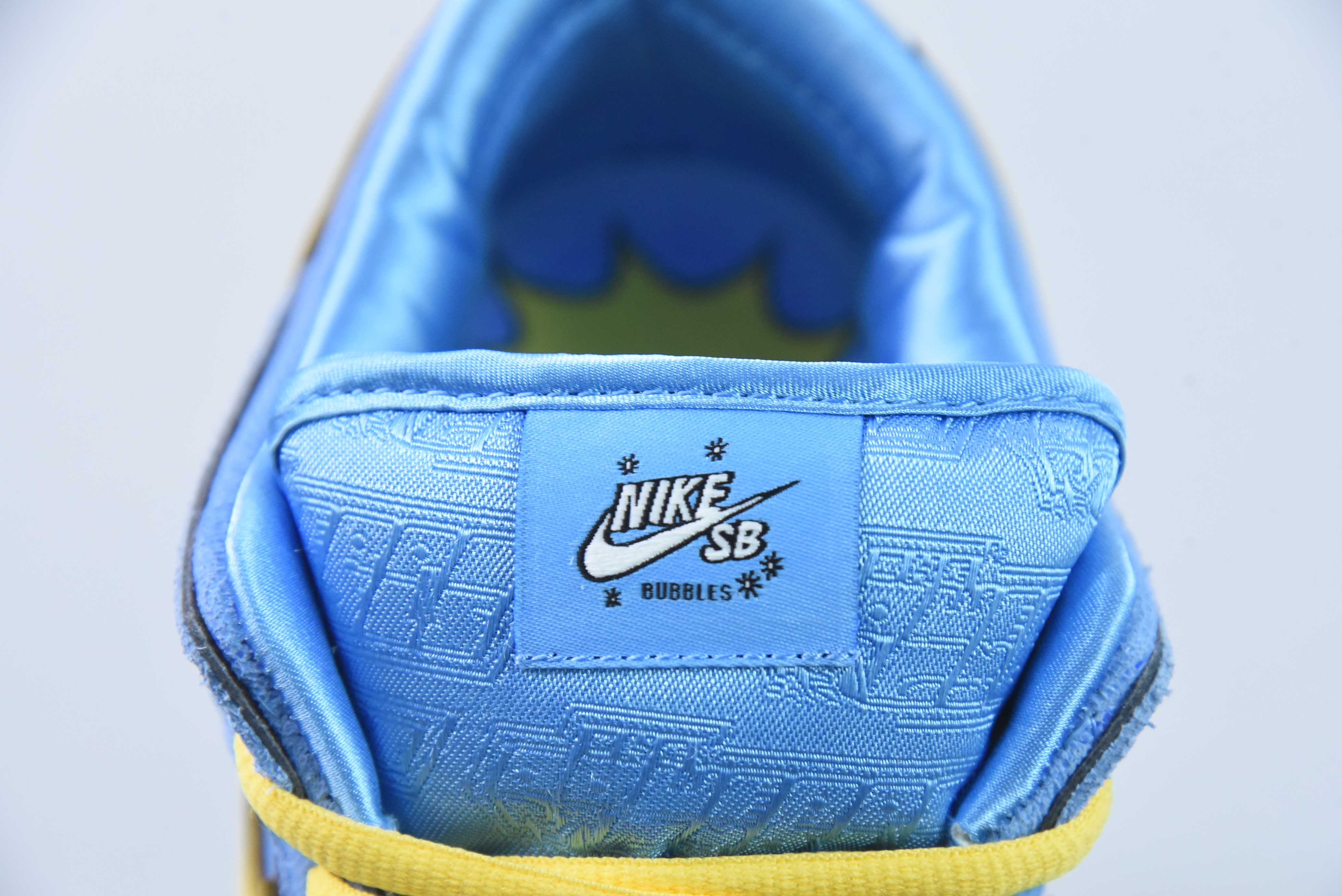 Tênis The Powerpuff Girls x Nike SB Dunk Low Bubbles