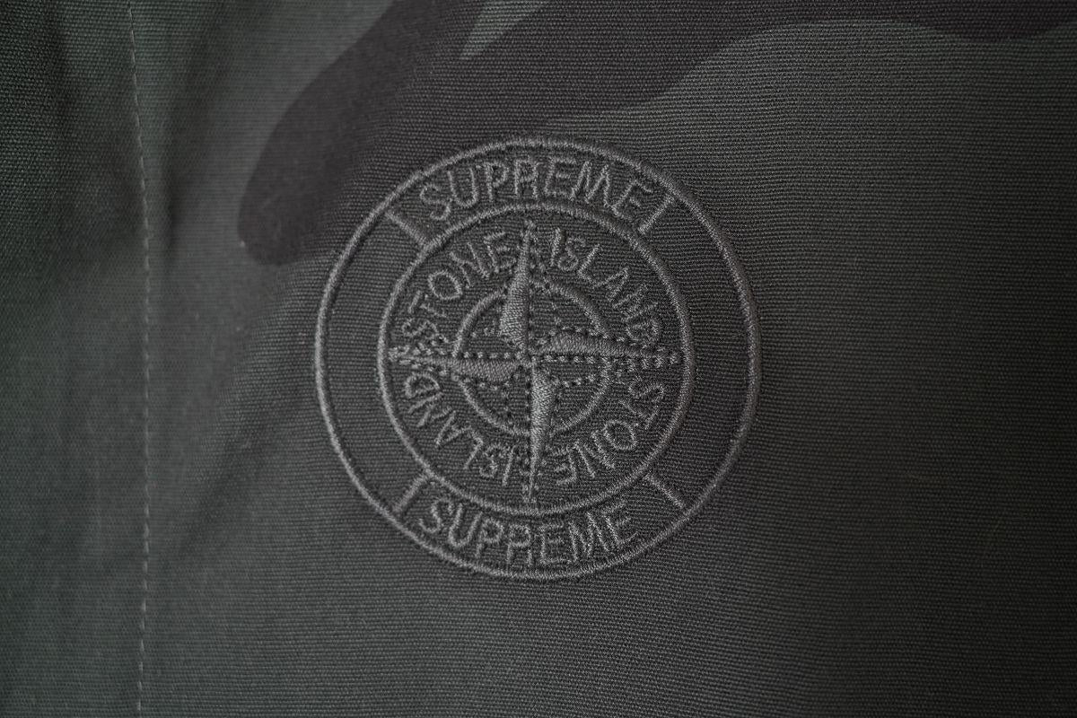 Jaqueta Stone x Supreme