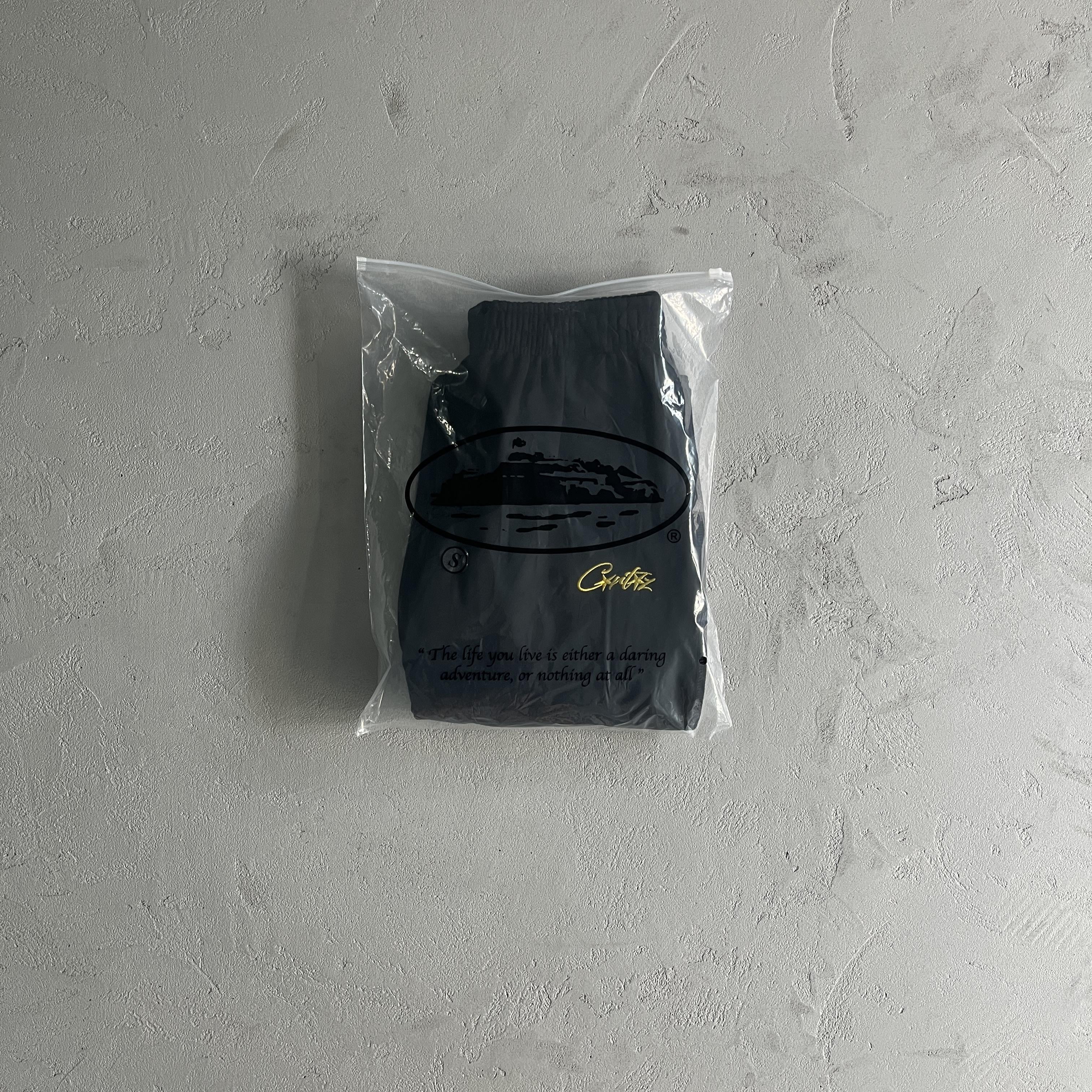 Conjunto Casaco e Calça Corteiz Alcatraz Basic Crewneck