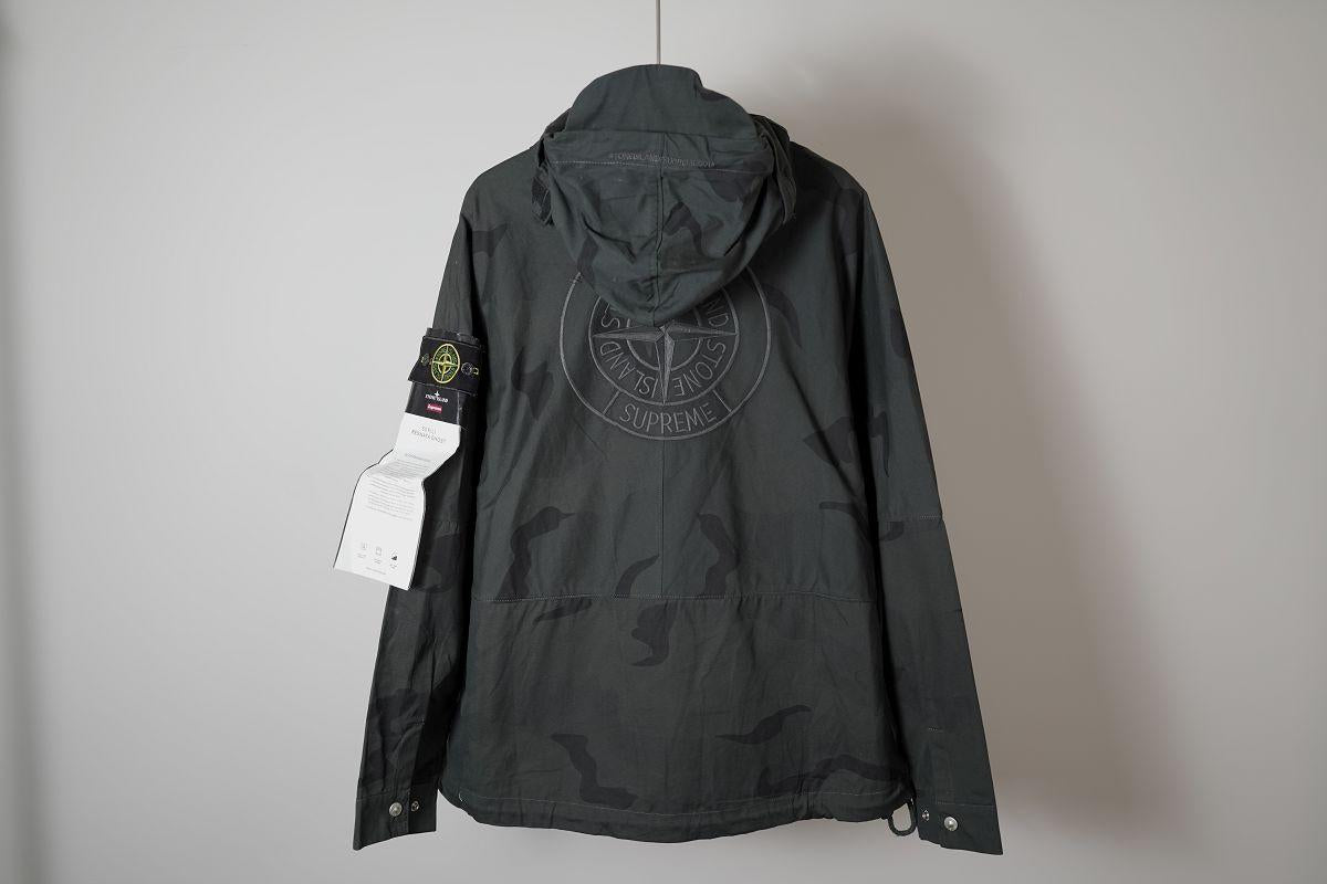 Jaqueta Stone x Supreme
