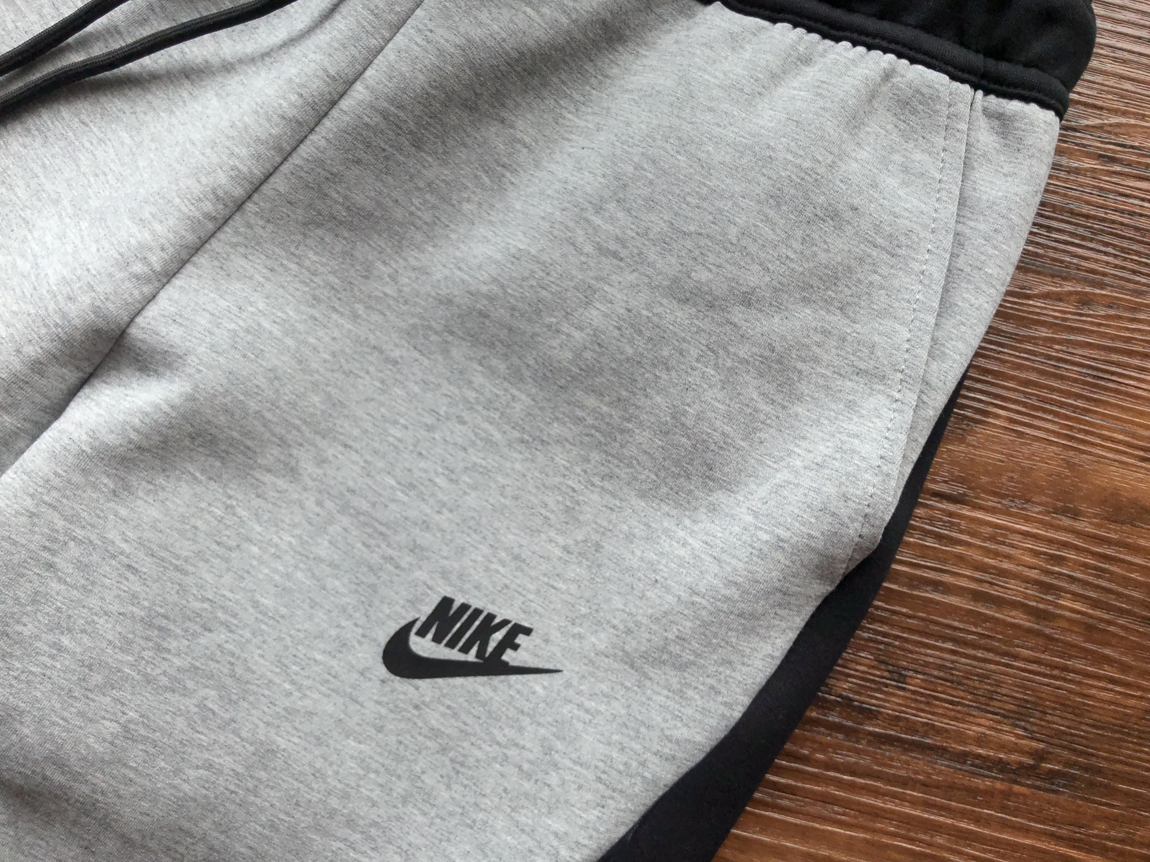 Conjunto Tech Fleece Black / Grey