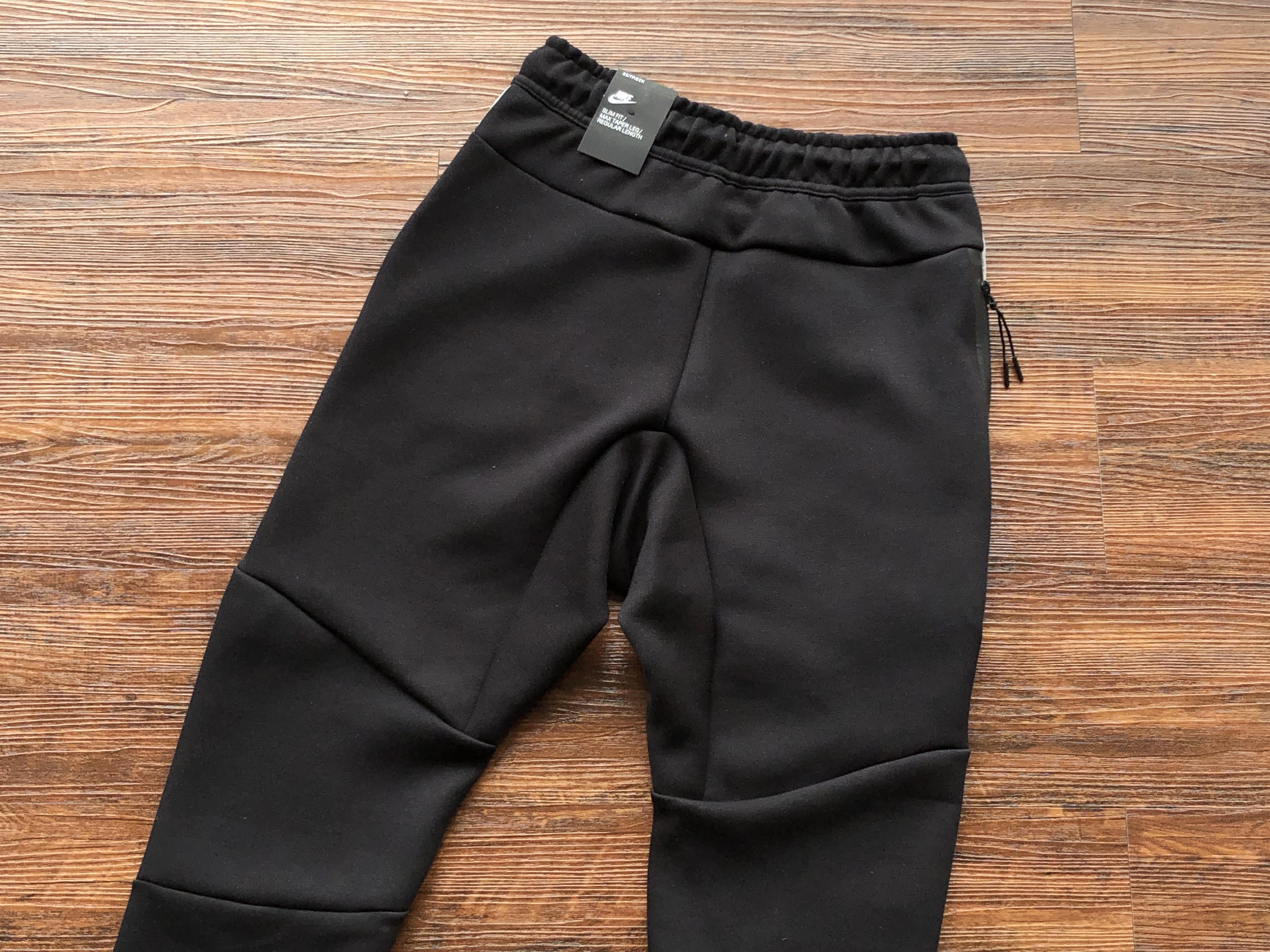 Conjunto Tech Fleece Black / Grey