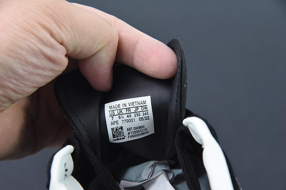 Tênis adidas Campus Invincible x Neighborhood