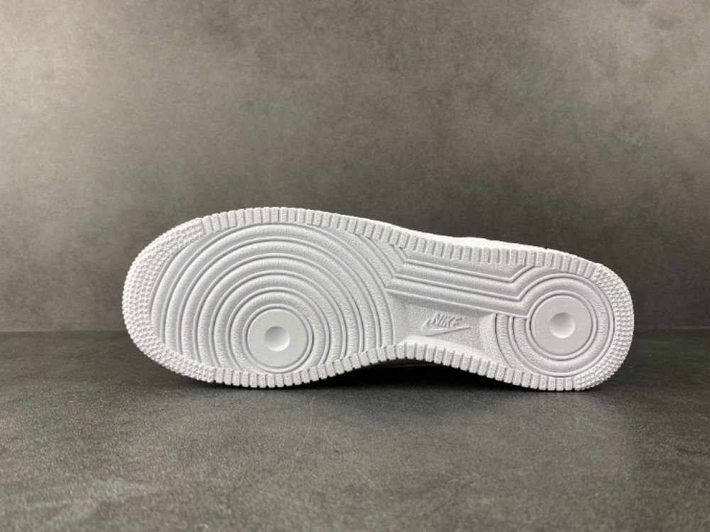 Tênis Nike Air Force 1 Low '07 White