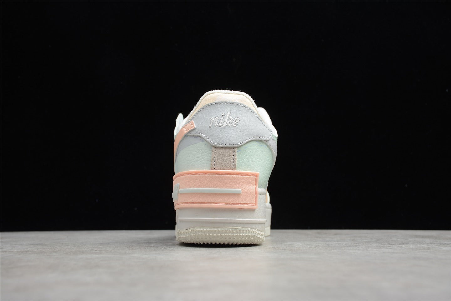 Tênis Nike Air Force 1 Shadow Sail Barely Green (W)