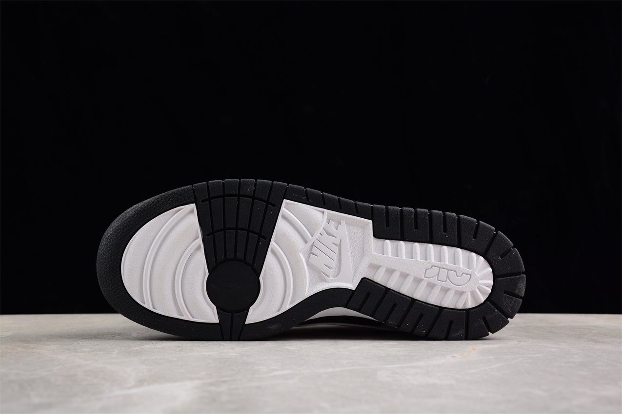 Tênis Nike Dunk Low Jumbo Reverse Panda