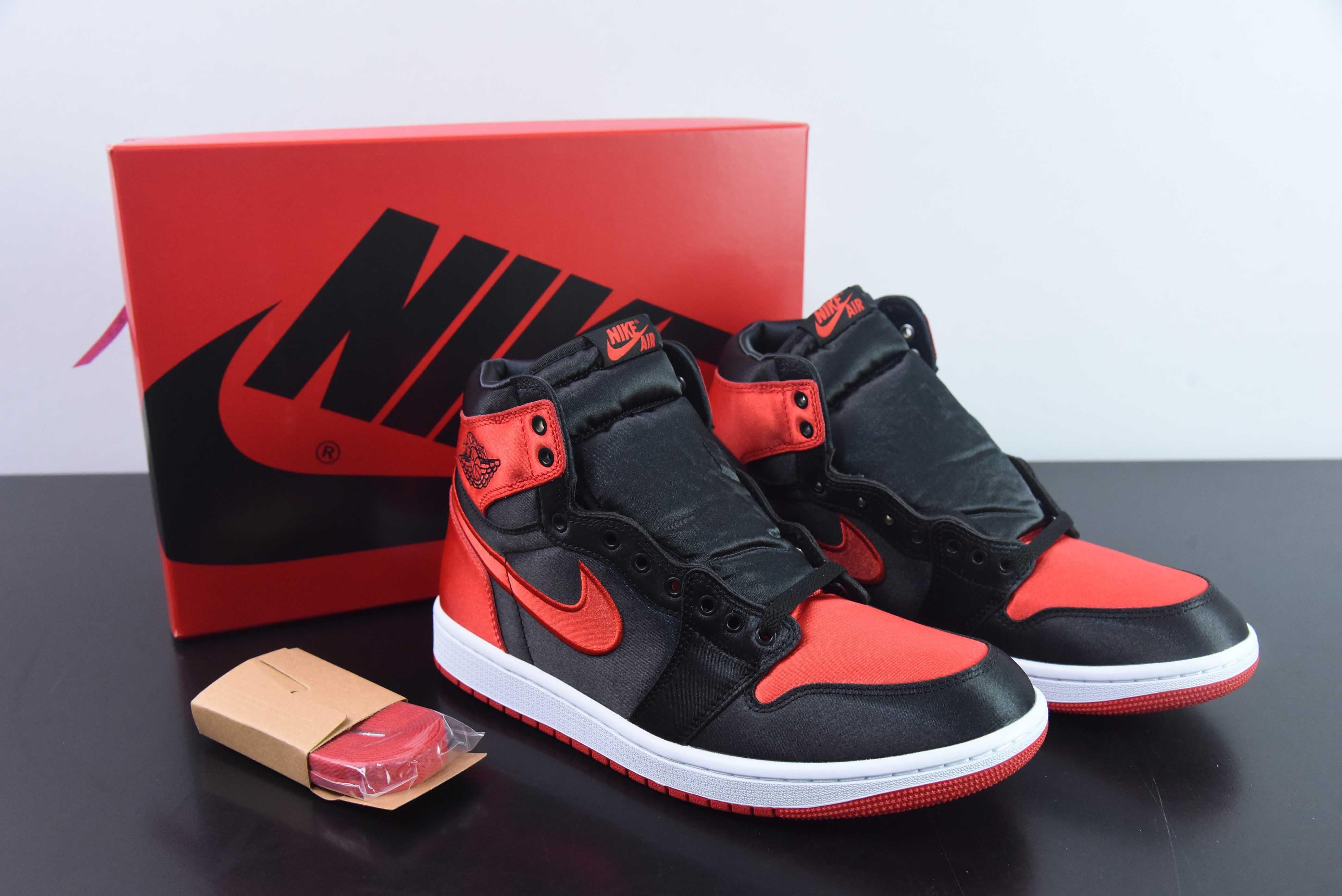 Tênis Jordan 1 Retro High OG Satin Bred (W)