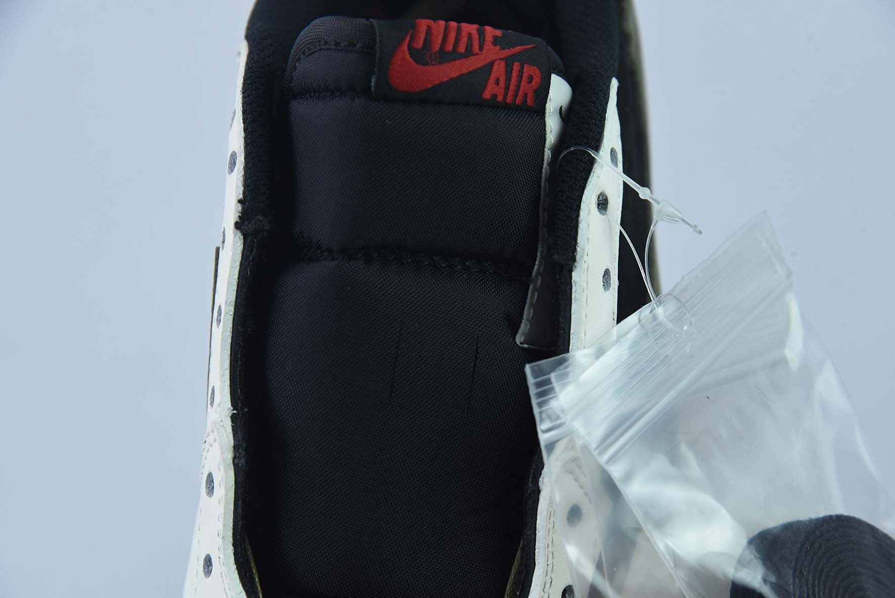Tênis Jordan 1 Retro Low OG SP Travis Scott Olive (W)