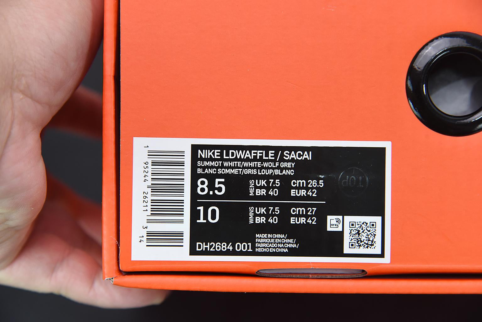 Tênis Nike LD Waffle SF sacai Fragment Grey
