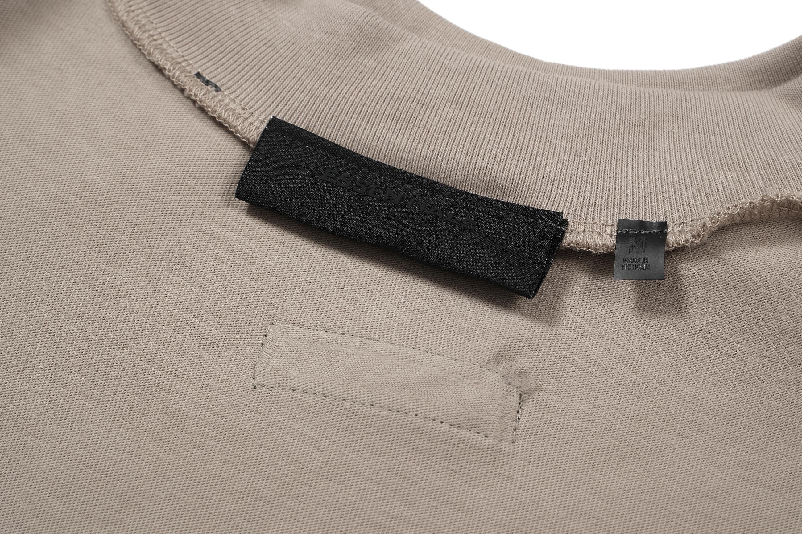 Camiseta  Fear Of God Essential Logo FOG