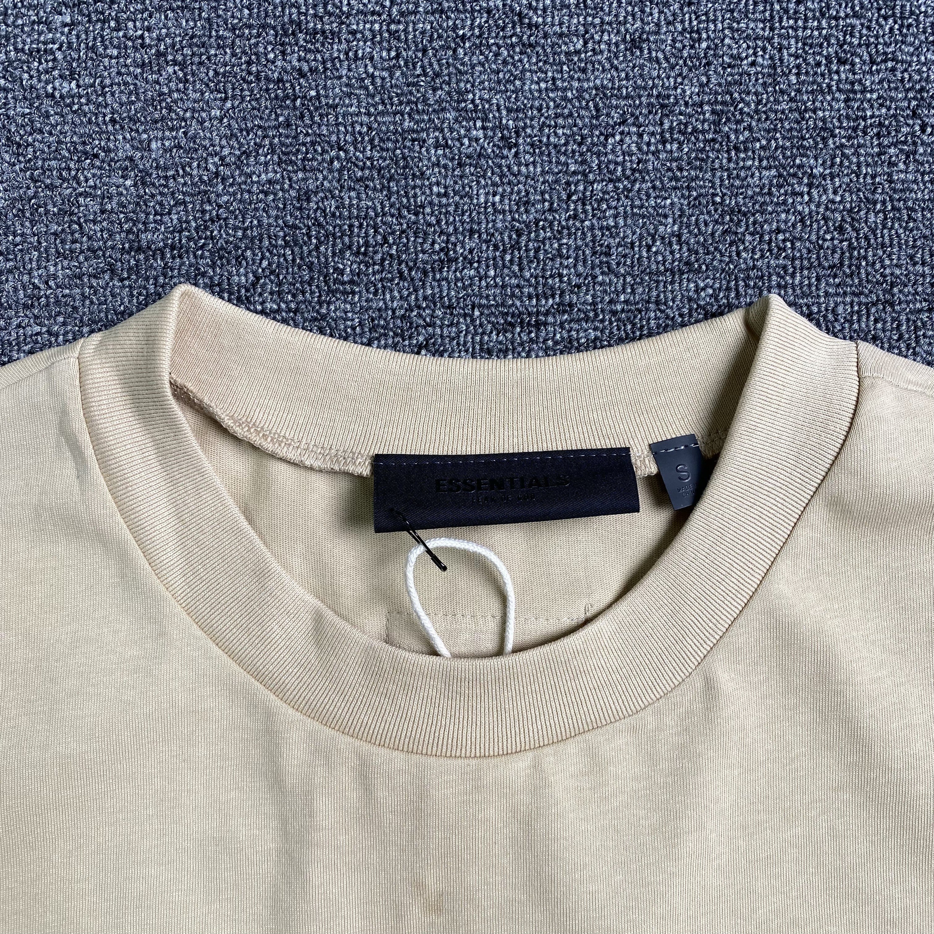 Camiseta Fear Of God Essentials