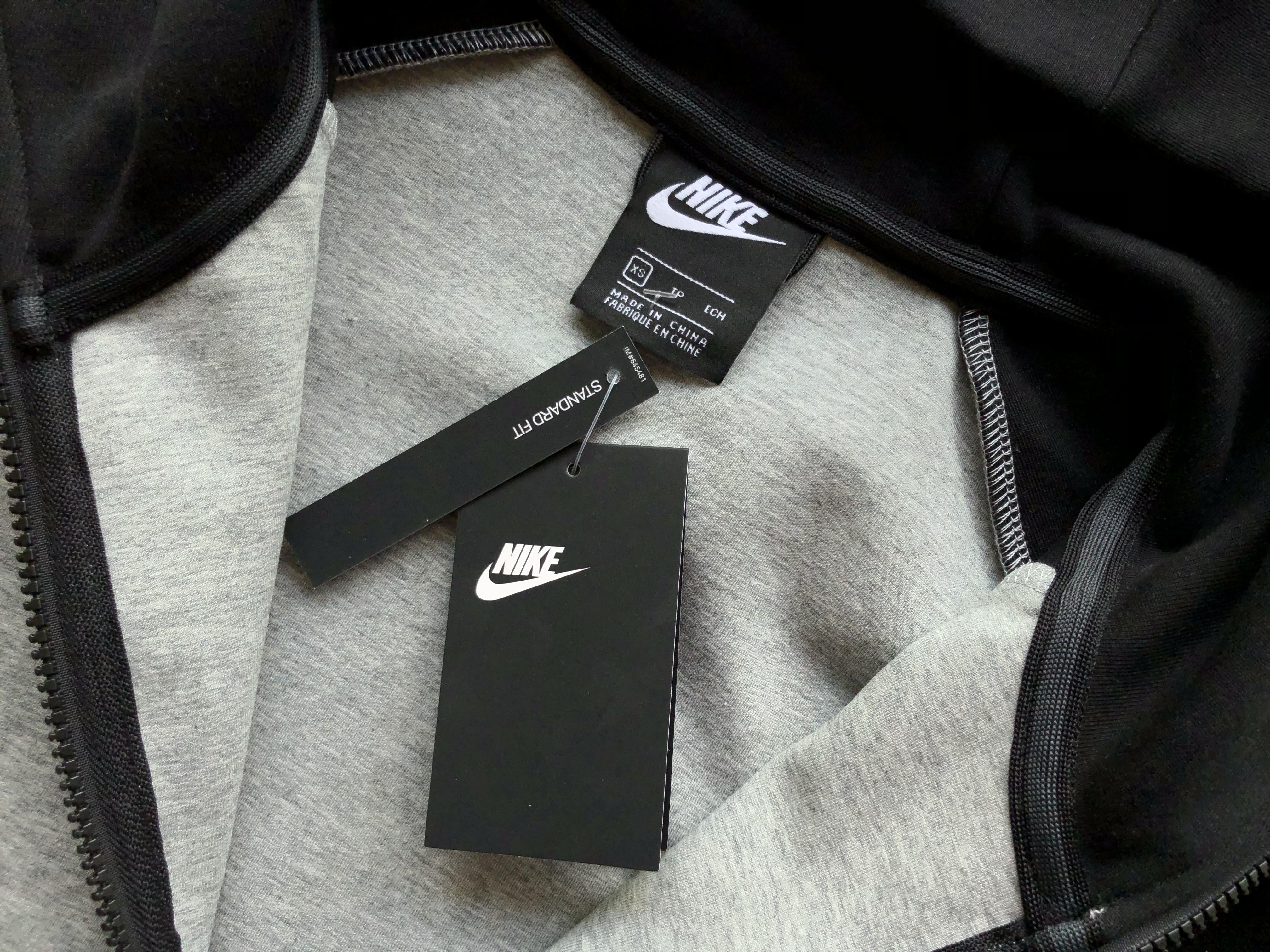 Conjunto Tech Fleece Black / Grey