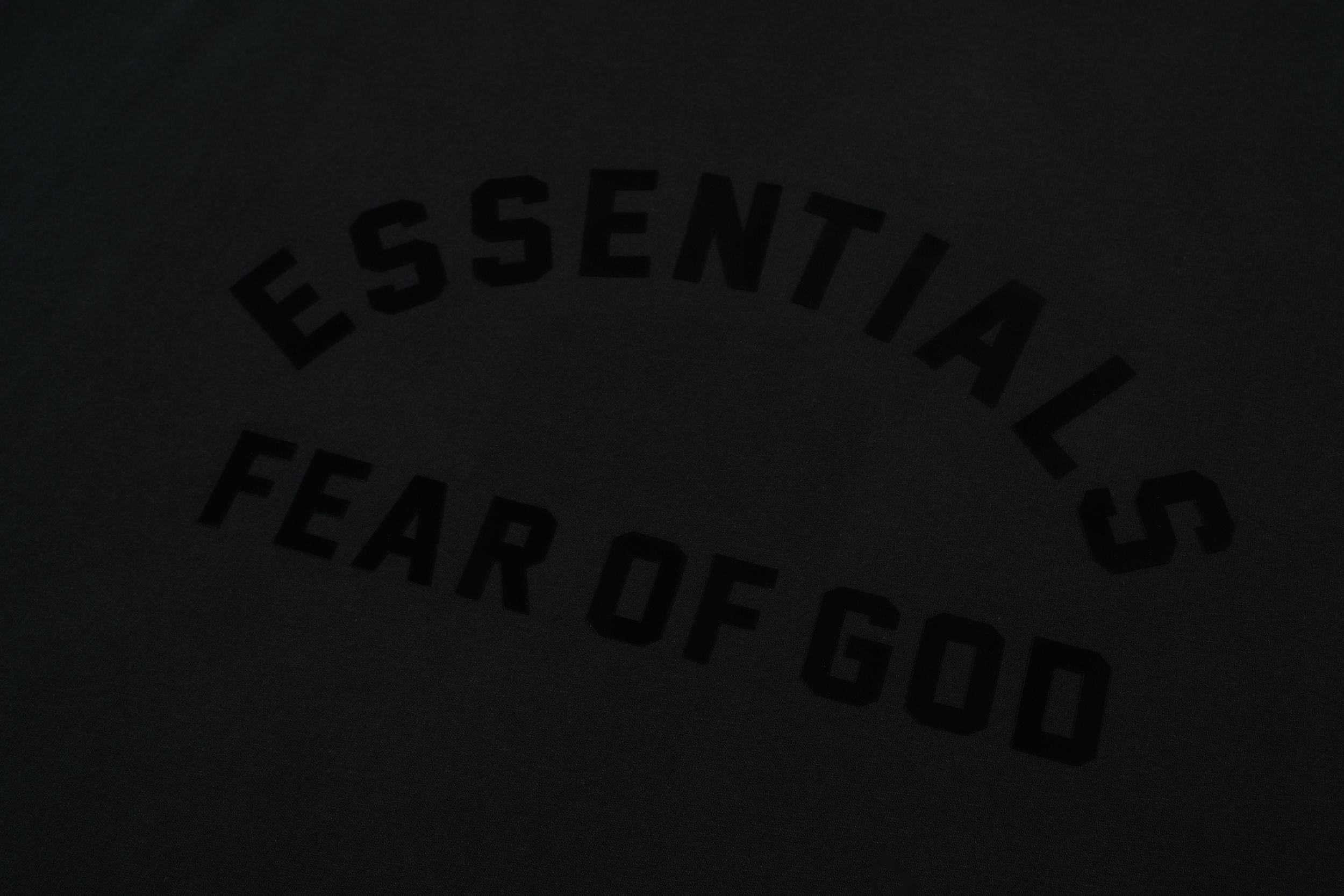 Camiseta  Fear Of God Essential Logo FOG