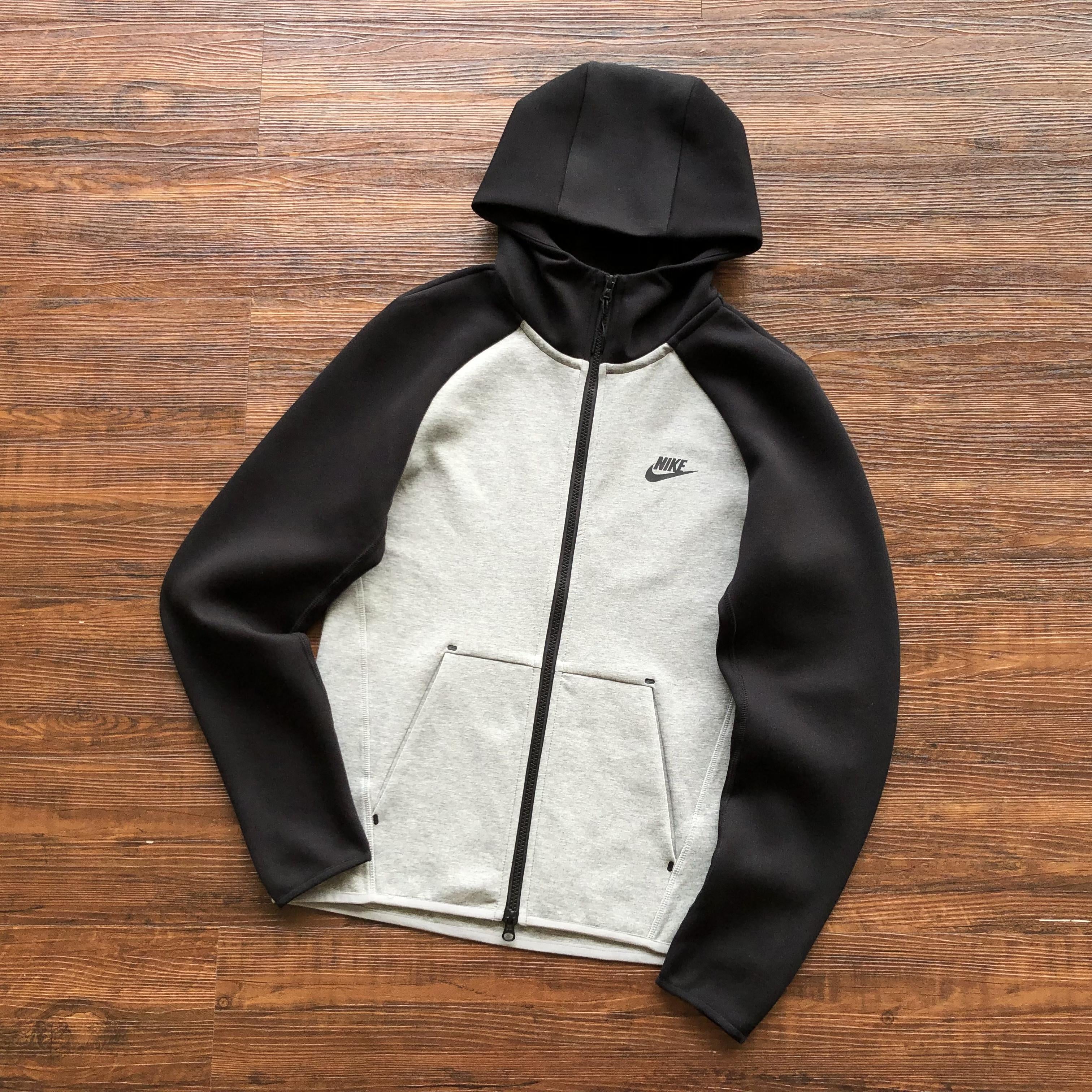Conjunto Tech Fleece Black / Grey