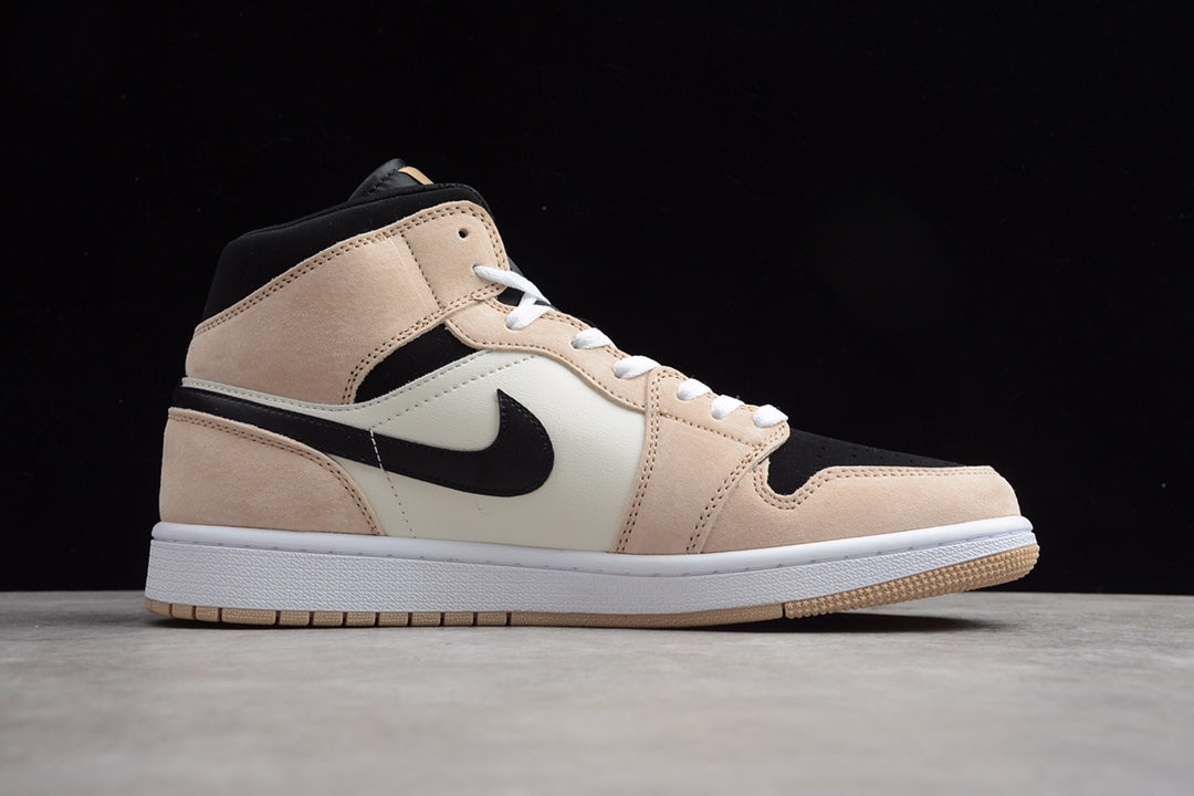 Tênis Jordan 1 Mid Barely Orange (w)