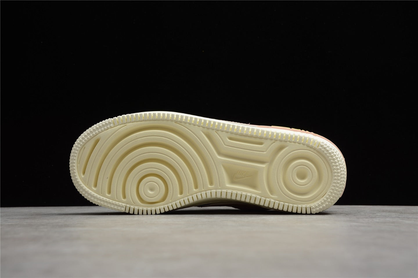 Tênis Air Force 1 Shadow SE "Cashmere" (W)