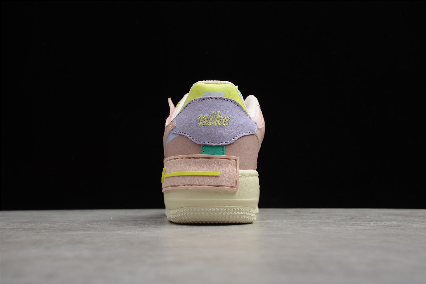 Tênis Air Force 1 Shadow SE "Cashmere" (W)