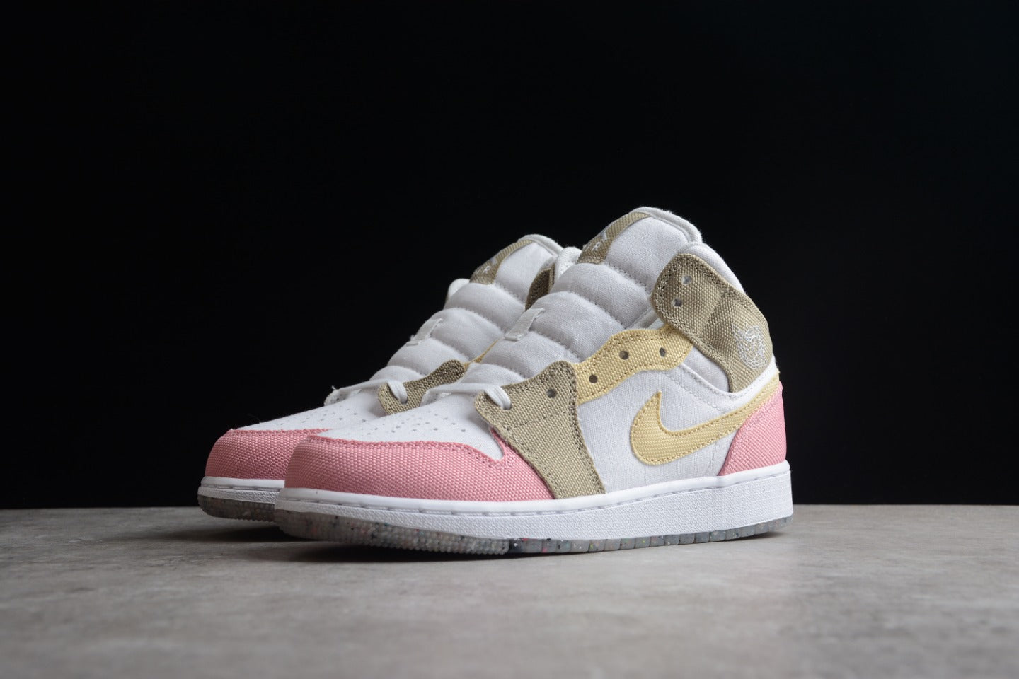 Tênis Jordan 1 Mid SE Pastel Vivid Green Grind (W)