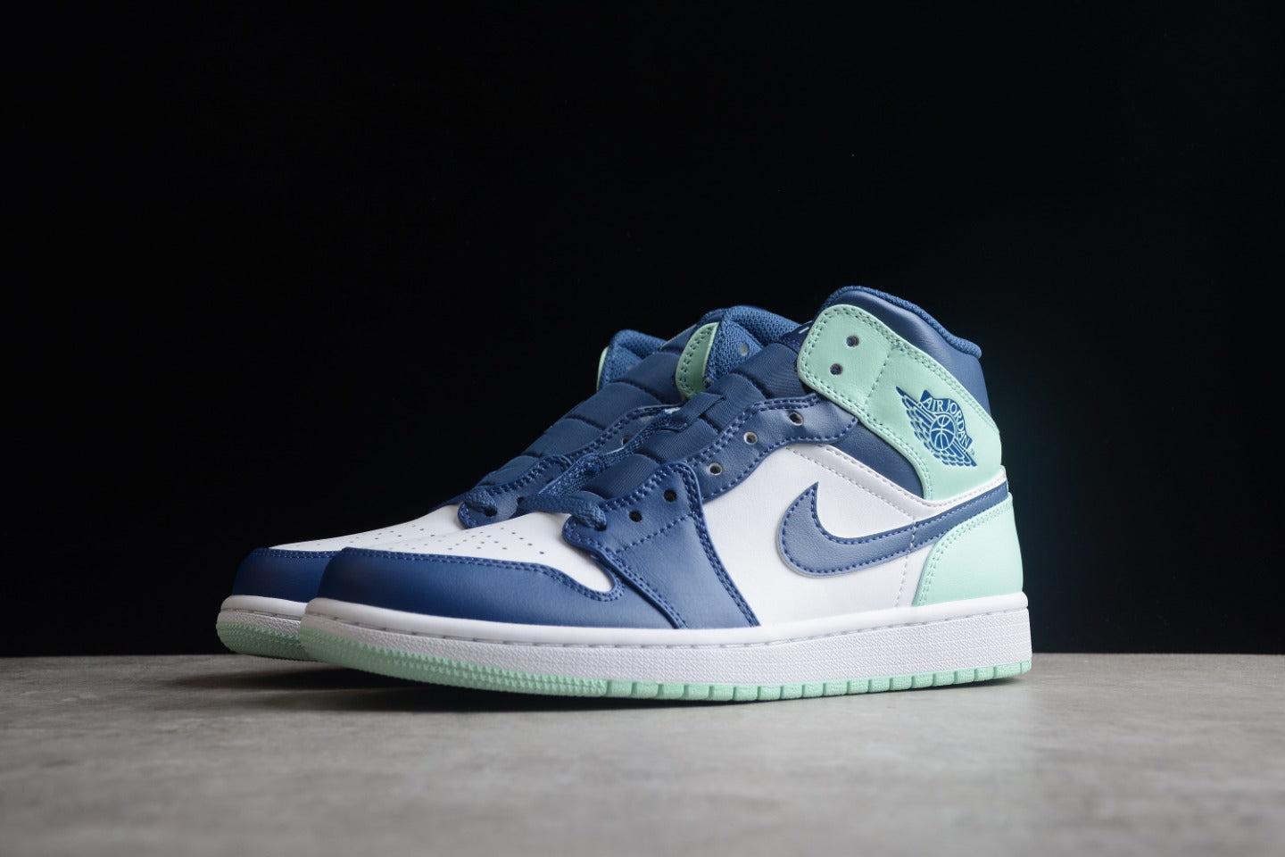 Tênis Jordan 1 Mid Mystic Navy Mint Foam